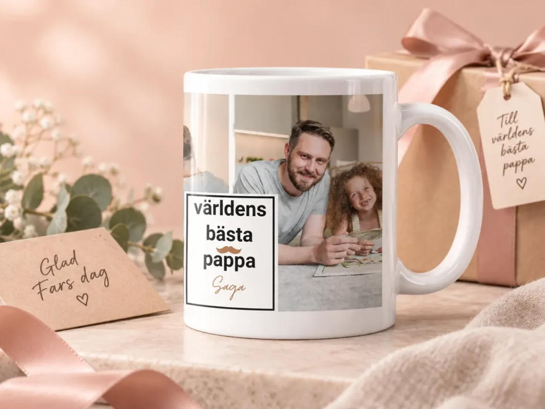 Personlig fotomugg med familjebild och texten Världens bästa pappa, bredvid inslagna presenter.